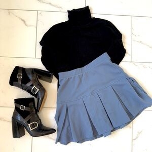 BB Dakota Gray 🩶 Pleated Skirt - NWT